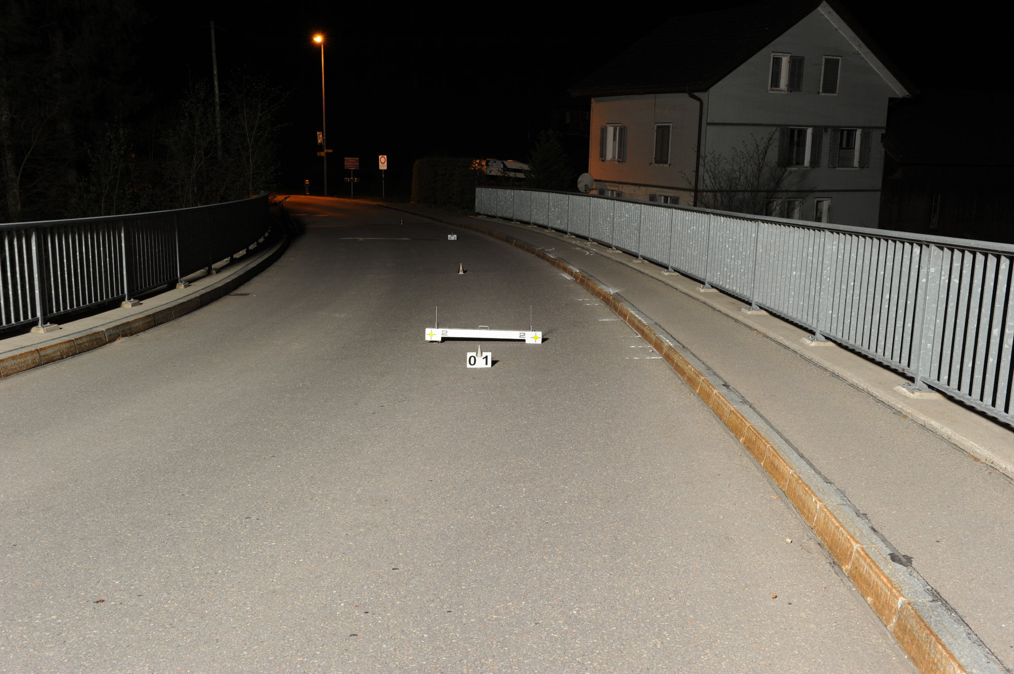 Hütten ZH: Jugendlicher bei Velounfall schwer am Kopf verletzt ...