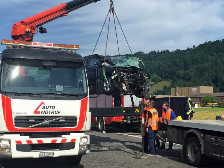 Unfall heute mit Todesfolge I PolizeiSchweiz.ch