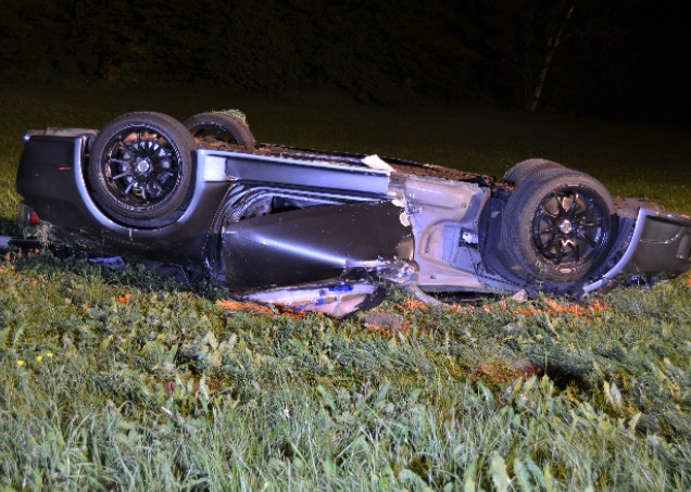 Schwellbrunn AR - Autofahrer nach Selbstunfall ins Spital geflogen