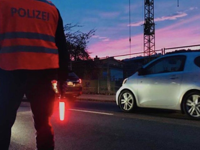 Brunnen SZ - Polizei führt Beleuchtungskontrollen durch