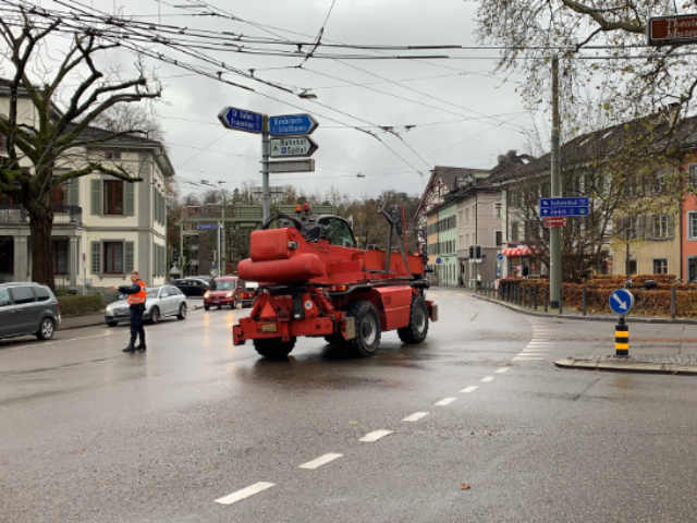 Unfall Winterthur - Velofahrerin von Baumaschinenfahrzeug überrollt