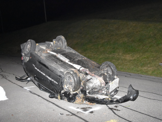 Unfall Goldingen SG - Alkoholisierter Lenker (30) mit Auto überschlagen