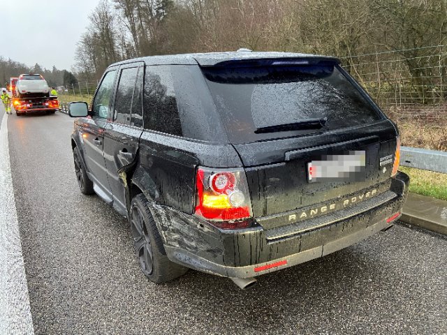 Unfall A1 Othmarsingen AG - Lenker (26) prallt in Heck