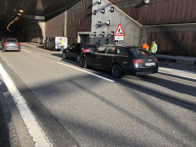 St.Gallen SG - Vier Fahrzeuge an Auffahrunfall auf A1 beteiligt