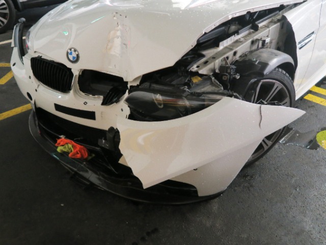 Winterthur ZH - Erst Posen, dann Unfall: 24-Jähriger schrottet seinen BMW