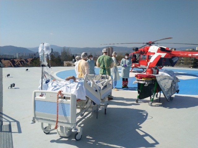 Zürich-Flughafen ZH - Bisher 74 Covid-19-Patienten mit REGA geflogen