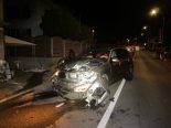 Unfall Menziken AG - 24-jähriger kracht mit BMW X5 in Hauswand