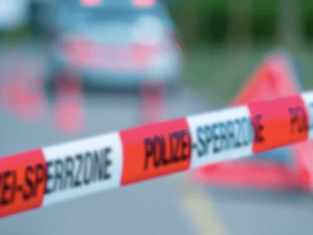 Tödlicher Unfall in Minusio TI - Frau steigt aus fahrendem Auto