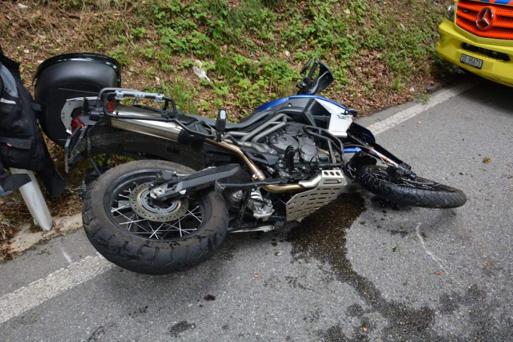 Egerkingen SO - Zwei Verletzte nach Sturz bei Motorradunfall