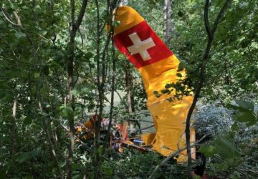 Freiburg FR - Flugzeug verpasst Landung und stürzt ab