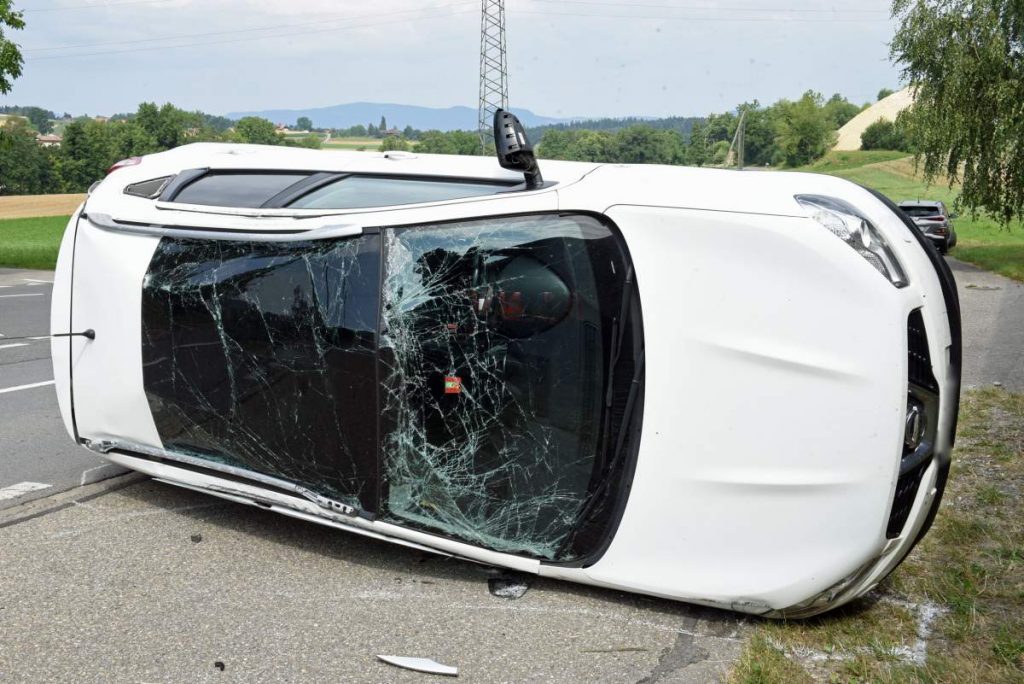 Pfaffnau LU - Unfall fordert drei Verletzte