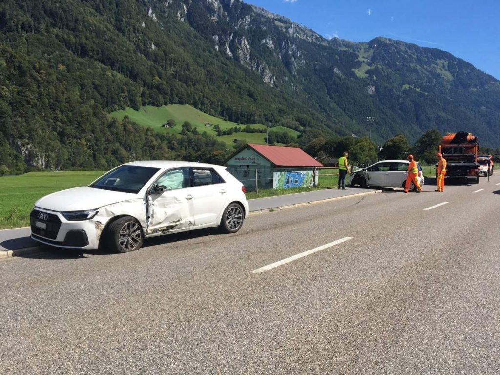 Verkehrsunfall in Glarus wegen Sekundenschlaf