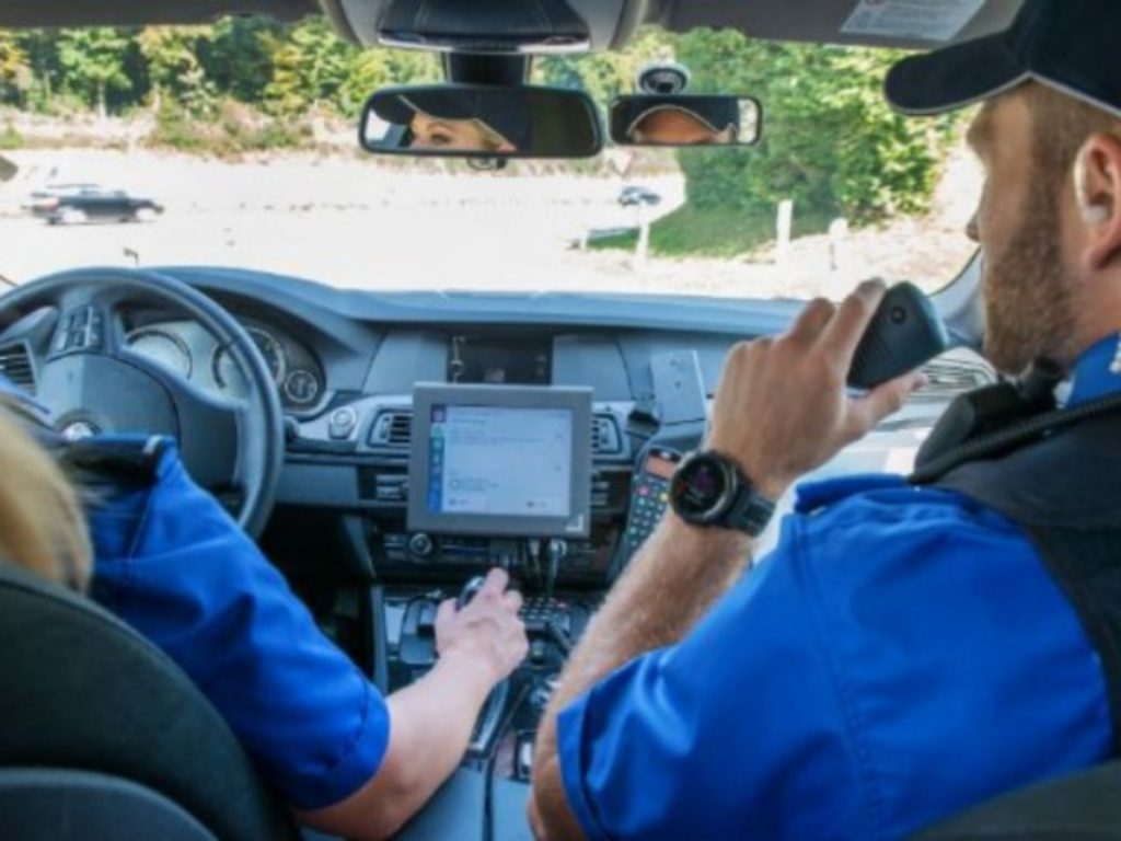 Risch Rotkreuz ZG - Autofahrer mit gefälschten Kontrollschildern unterwegs