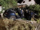 Auenstein AG - Porschelenkerin und Kind nach Selbstunfall verletzt