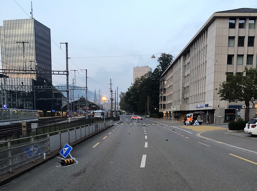 St.Gallen SG - Nach Unfall Auto stehen lassen und weggelaufen