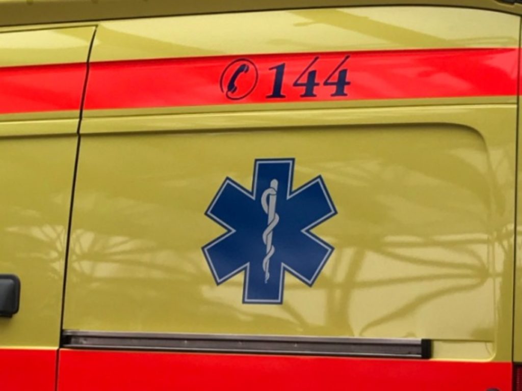 Unfall St-Léonard VS: Mann fällt aus Lieferwagen und verletzt sich schwer