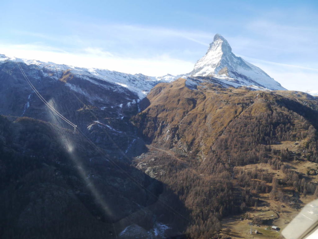 Zermatt VS - Frau nach Unfall beim Wandern verstorben