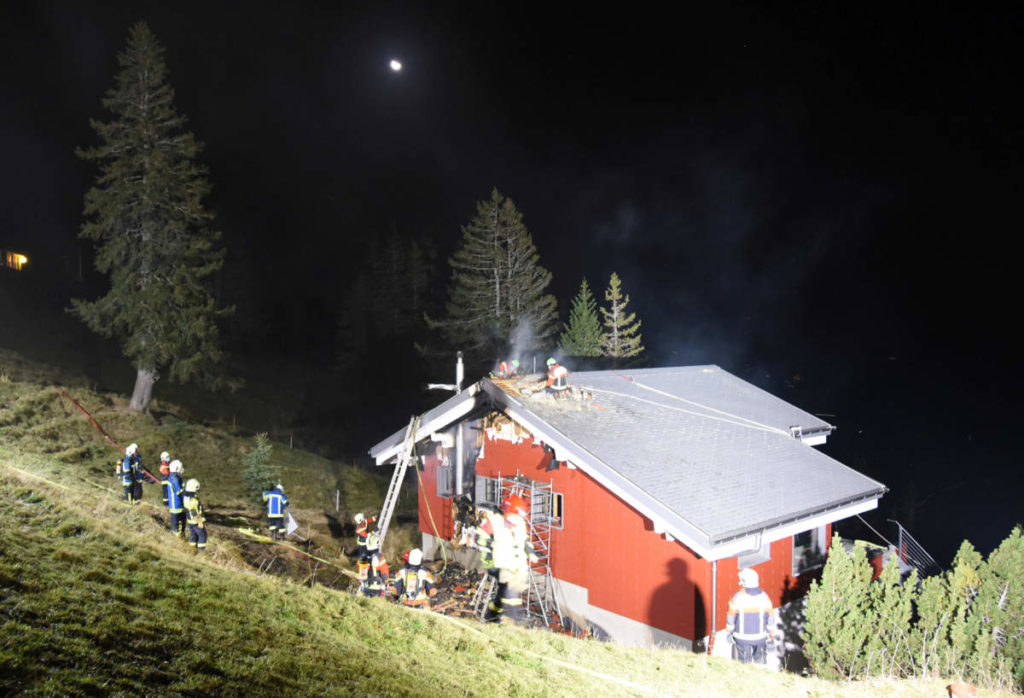 Rigi Scheidegg SZ - Haus in Brand geraten