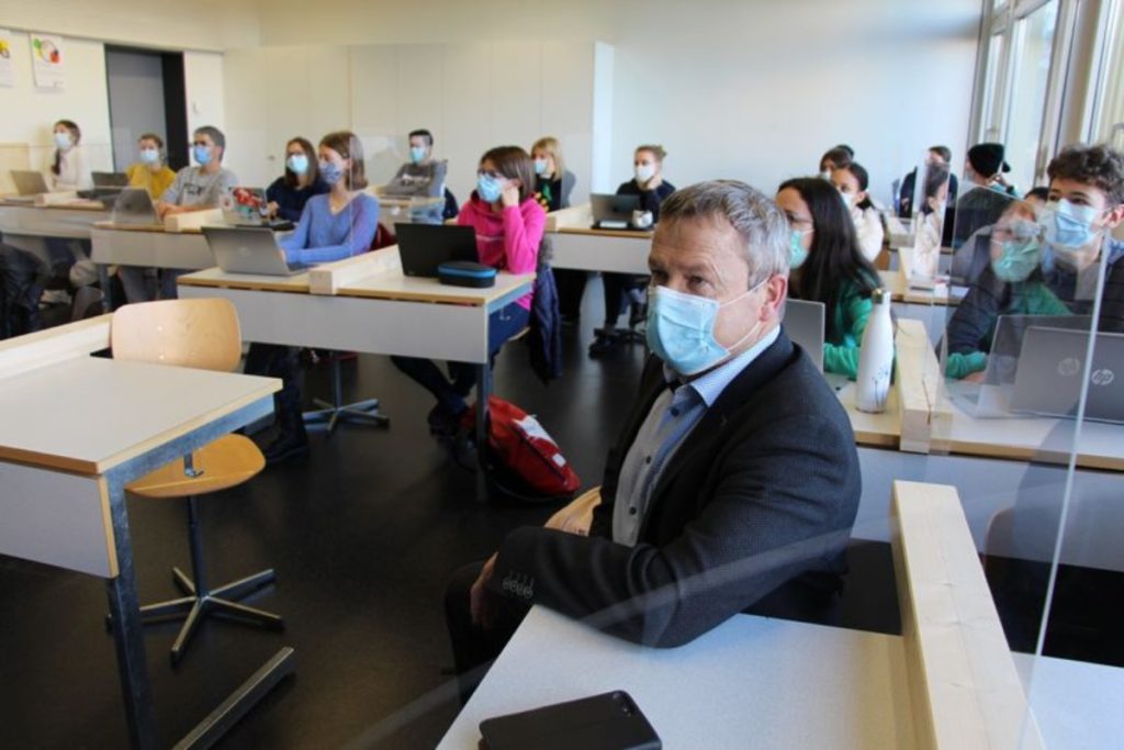 Corona Trogen AR: Maskenpflicht an der Kantonsschule - erstes Fazit