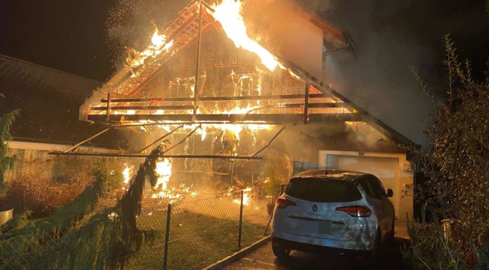 Kanton Aargau AG - Mehrere Brände, Einfamilienhaus nicht mehr bewohnbar