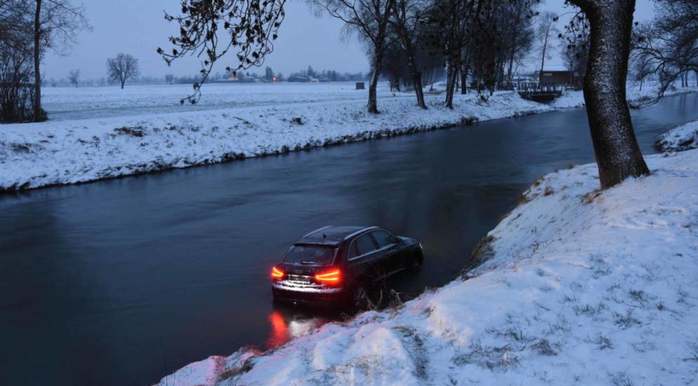 Diepoldsau: Nach Unfall in Binnenkanal gelandet