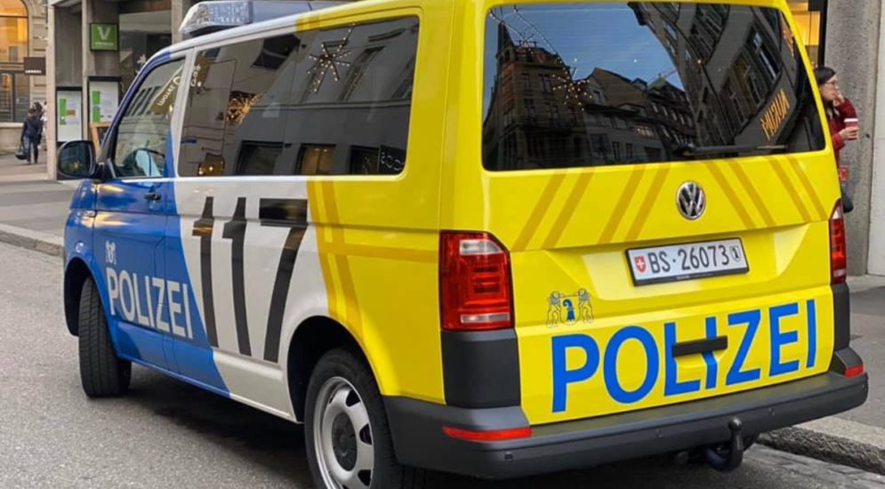 Basel: Unfall zwischen Bus und Auto