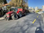 Unfall in Freiburg - Autolenkerin prallt in Traktor