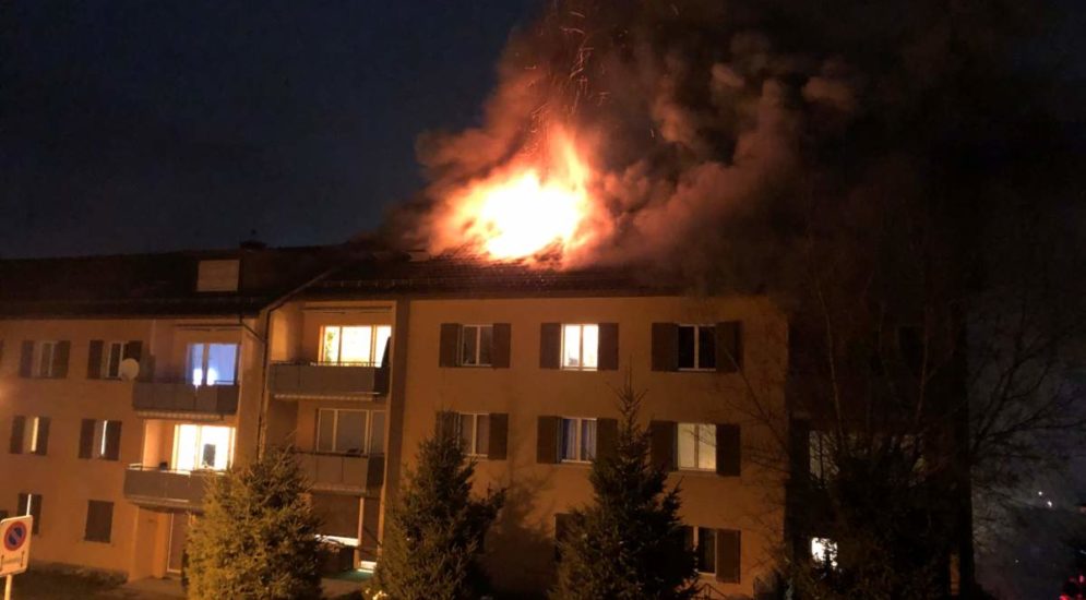 Brand Märwil TG: 23 Bewohner evakuiert, 100 Feuerwehrleute im Einsatz
