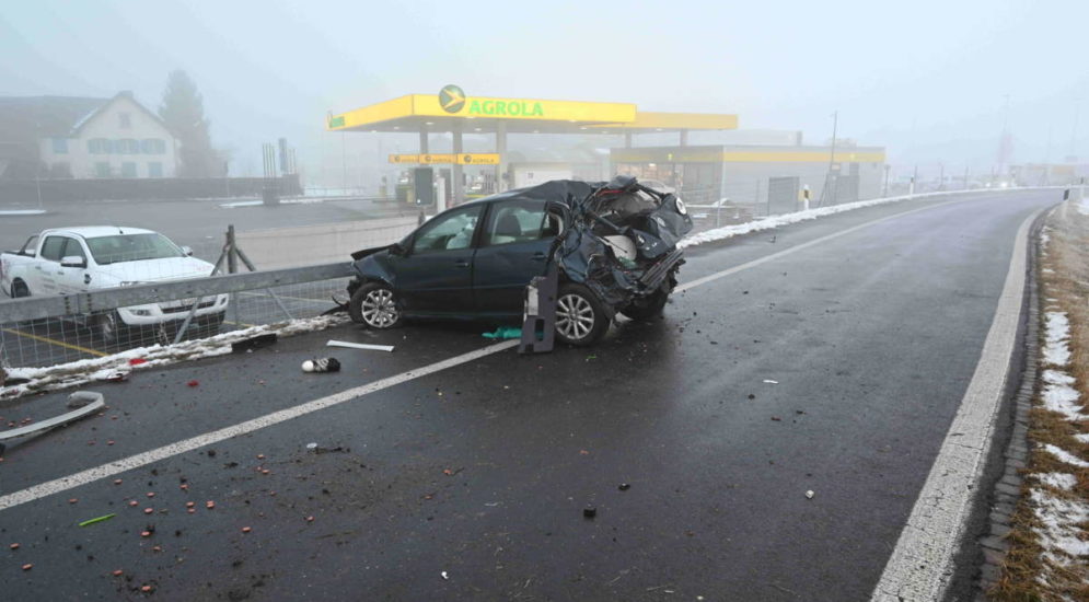 Unfall A3 Flums SG: Autofahrerin (20) überschlägt sich mehrmals