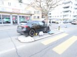 Stadt St.Gallen: Autofahrerin kracht bei Unfall in Verkehrstafel