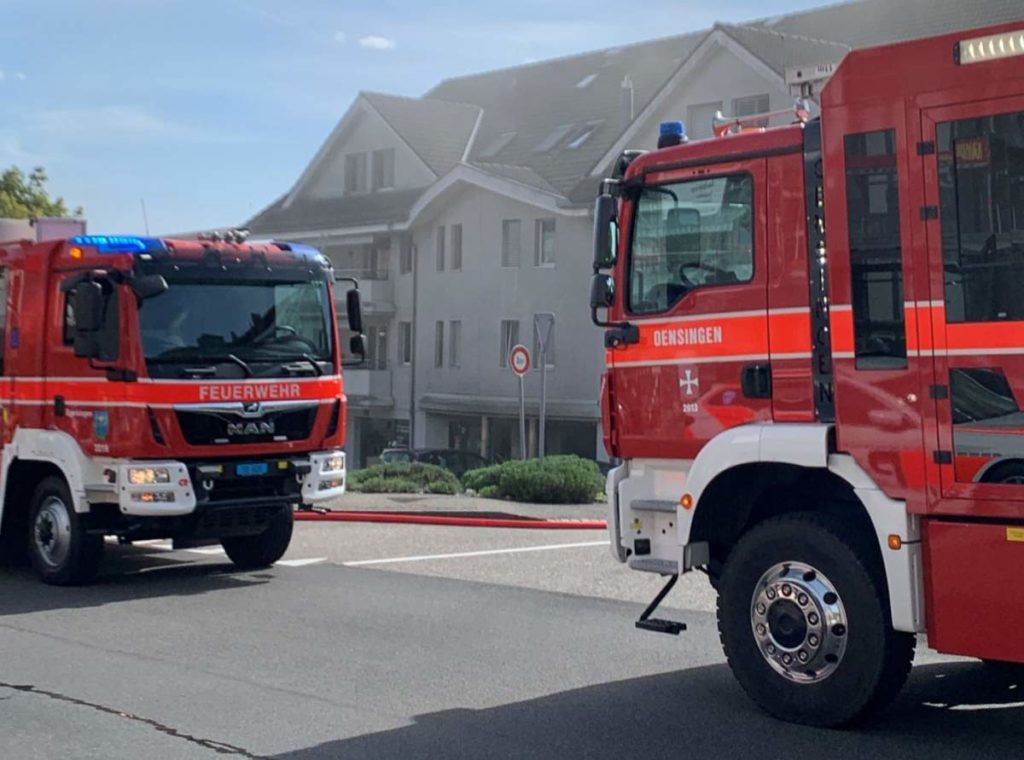 Grossaufgebot in Egerkingen wegen Brand in Mehrfamilienhaus