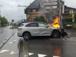 Ballwil LU: Auto fängt nach Unfall Feuer