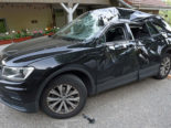 Menznau: 600 Kilo schwerer Siloballen prallt in Auto - eine Verletzte