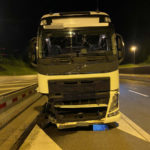 A1 Baden AG: Grosser Sachschaden nach Unfall mit LKW