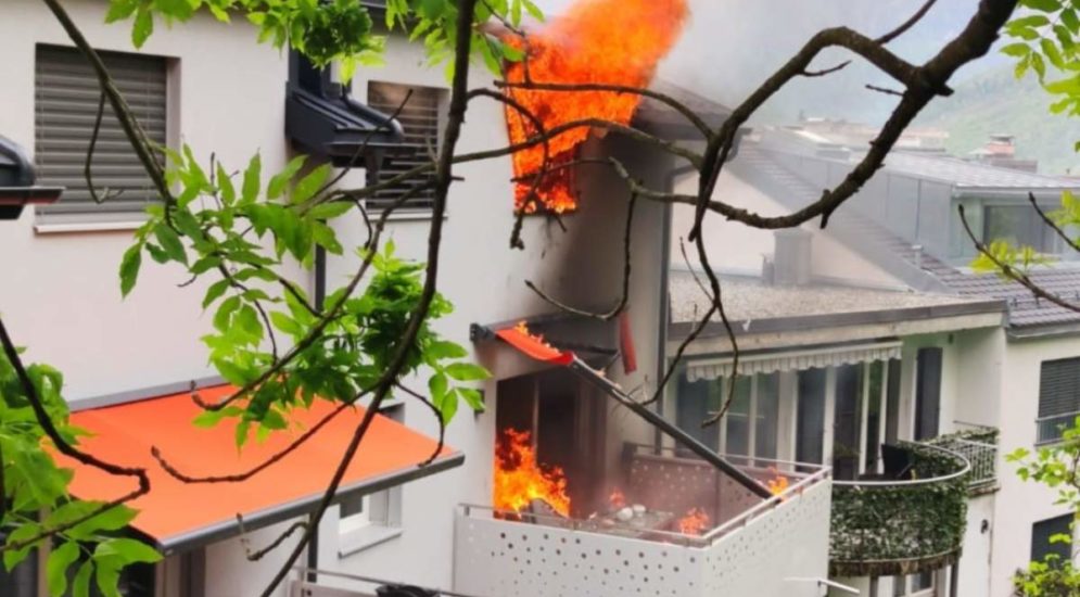 Monthey VS: Brand im 4. Stock eines Mehrfamilienhauses