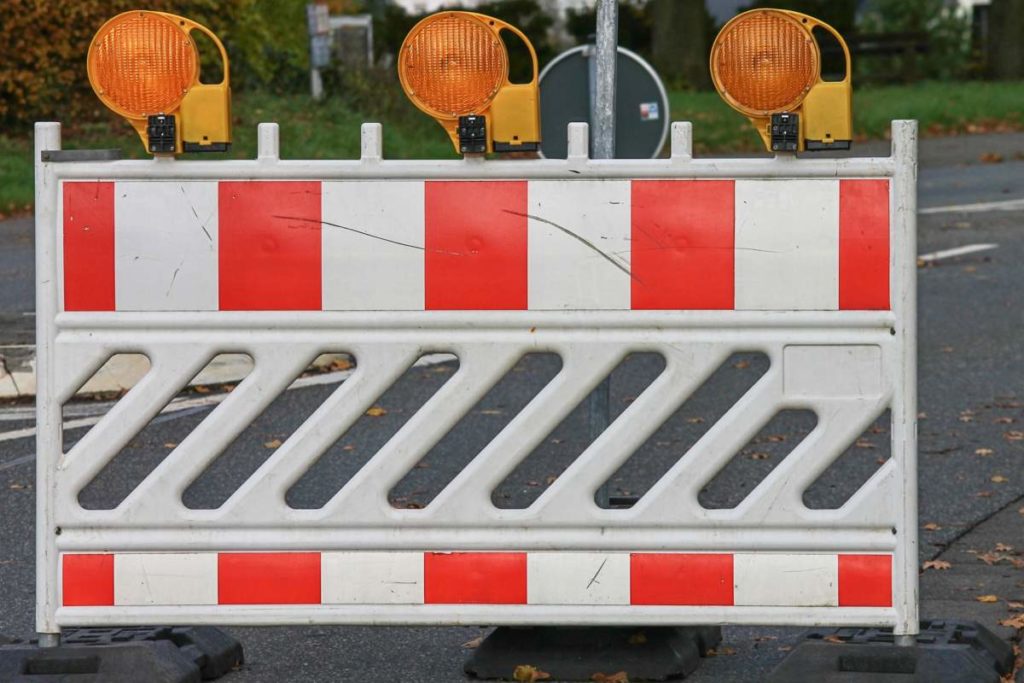 Sissach BL - Strasse wegen Unfall gesperrt