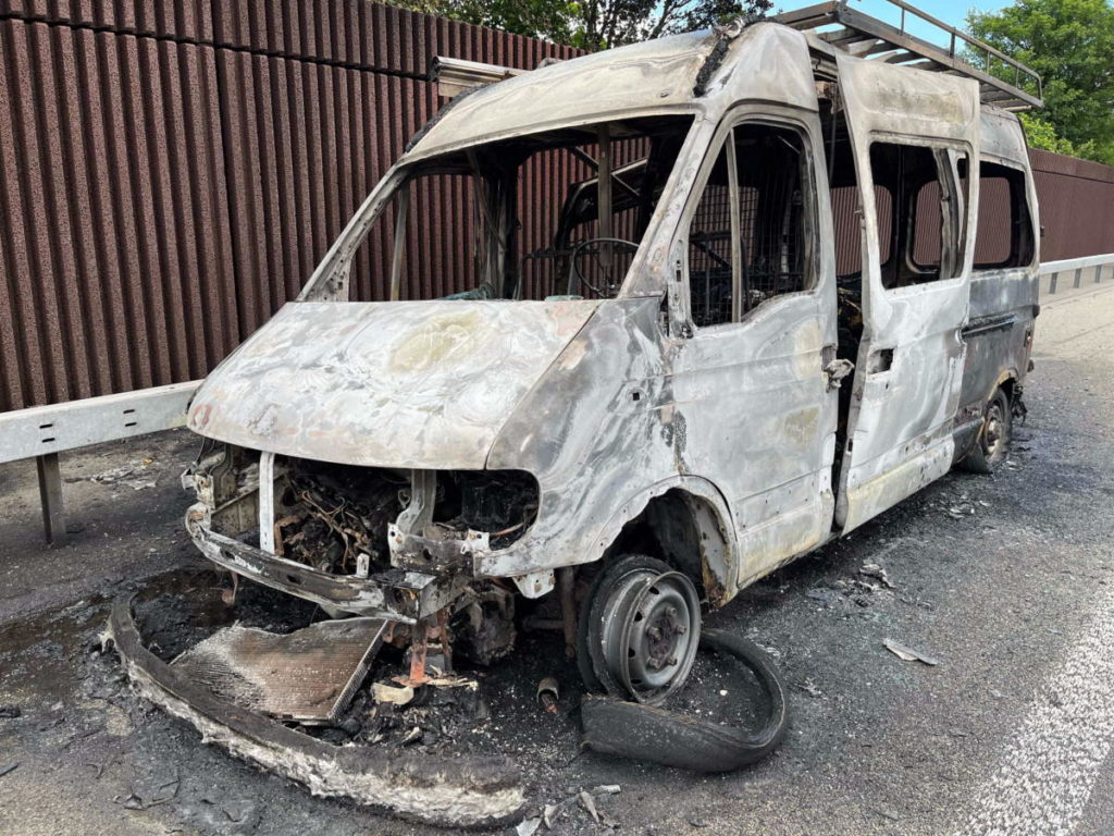 A3, Sargans SG: Auto gerät nach Unfall in Brand