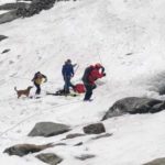 Air Zermatt muss Skifahrer aus Gletscherbach befreien
