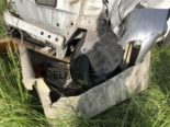 Kappelen BE: Fahrzeuge bei Unfall ins Wiesland geschleudert