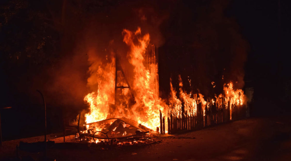 Horw LU: Bauwagen nahe der Badewiese Rüteli ausgebrannt