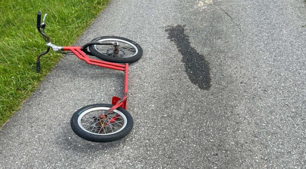Brülisau AI: Zwei Verletzte bei Unfall zwischen Trottinett und E-Bike