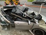 Unfall in Hünenberg: Gabel von Hoflader reisst Auto auf