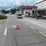 Solothurn: Motorradfahrer prallt bei Unfall in Autoheck