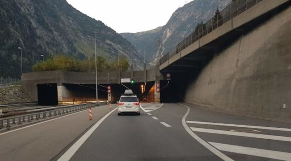 Erneut über zehn Kilometer Stau vor dem Gotthard-Nordportal