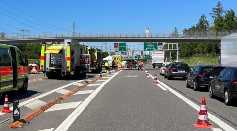 Wallisellen ZH: Motorradfahrer stirbt nach Unfall auf der A1