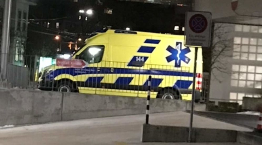 Unfall in Bern: Autolenker fährt in Absperrung