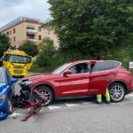 Cham ZG: 35'000 Franken Sachschaden nach heftigem Unfall