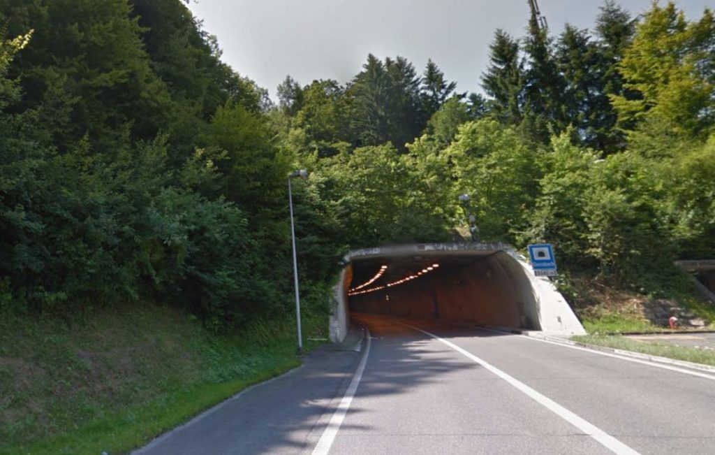 A8 Brienz: Sieben Verletzte nach Unfall im Giessbachtunnel