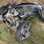 Densbüren AG: Autofahrer prallt bei Unfall in Motorroller