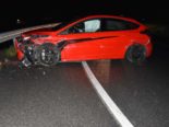 Urnäsch AR: Auto kollidiert bei Unfall heftig mit Leitplanke